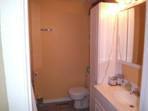 Full Bathrooom