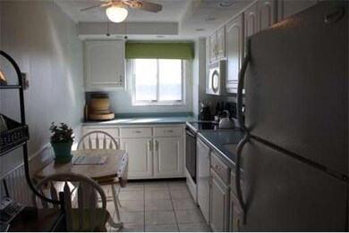 The Kentwood unit 86, Arlington, MA 02476 - photo 3