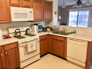 673 E Chancery Ln unit 673, Galloway, NJ 08205 - photo 5