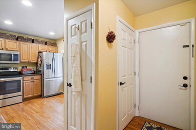 11540 Summer Oak Dr, Germantown, MD 20874 - photo 6