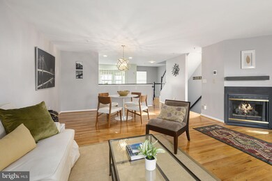 8817 Goose Landing Cir, Columbia, MD 21045 - photo 2