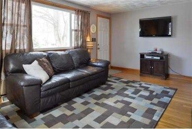 2 Woodlawn Ave, Peabody, MA 01960 - photo 6