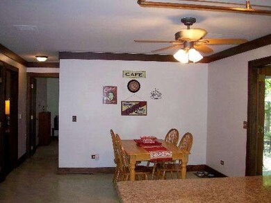 529 E 8th Ave, Naperville, IL 60563 - photo 7