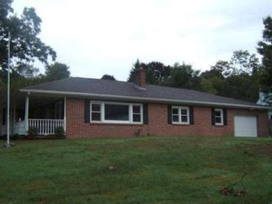 2572 Providence Rd, Northbridge, MA 01534 - photo 3