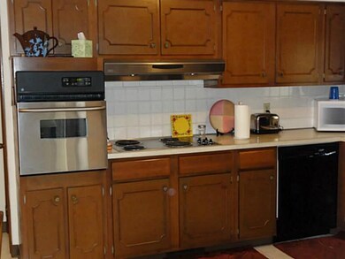 1282 Ironwood Dr, Columbus, OH 43229 - photo 7