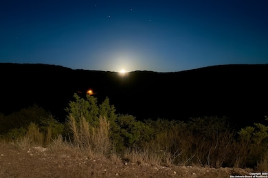 293 Private Road 2750, Uvalde, TX 78801 - photo 6