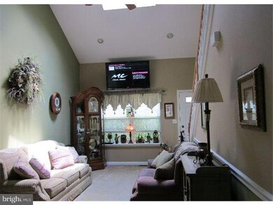 5519 Stonecroft Ln, Allentown, PA 18106 - photo 2