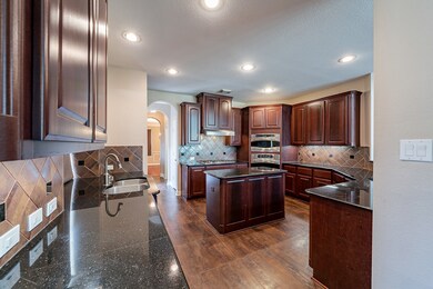 31230 Lakeview Bend Ln, Spring, TX 77386 - photo 5