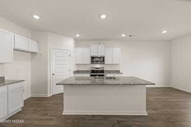 2 Hayden Kitchen 1 lot 237
