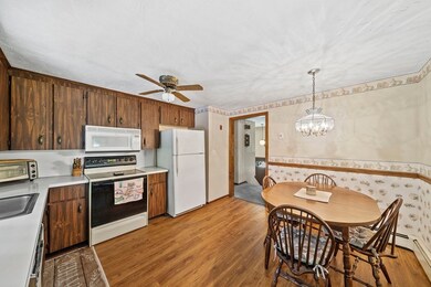 35 Lowell Rd, Pembroke, MA 02359 - photo 6