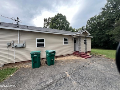 1056 Phelps Ln, Milan, TN 38358 - photo 3