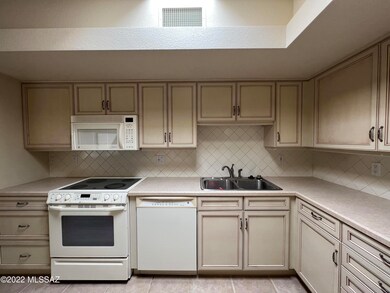 4544 N Camino Campero, Tucson, AZ 85750 - photo 3