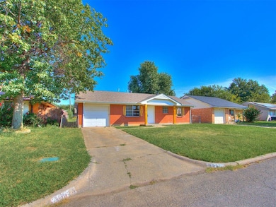 975 SW 4th Place, Moore, OK 73160 - photo 3