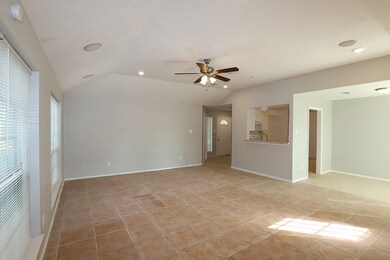 16715 Dew Drop Ln, Houston, TX 77095 - photo 4