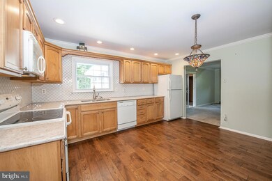 430 Chesterfield Dr, Downingtown, PA 19335 - photo 7