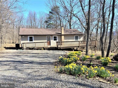 274 Emerald Ln, Berkeley Springs, WV 25411 - photo 2