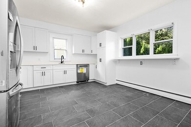 27 Ladd St unit 27, Watertown, MA 02472 - photo 2