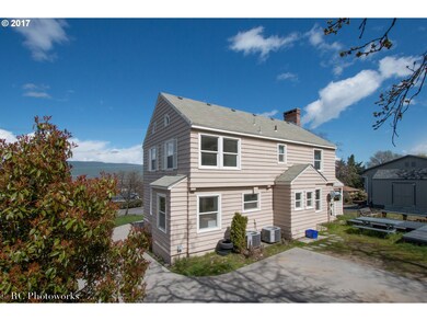 916 E 16th Place, the Dalles, OR 97058 - photo 4