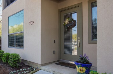 702 W 8th St, Houston, TX 77007 - photo 6