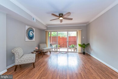 205 Skyhill Rd unit 1, Alexandria, VA 22314 - photo 2