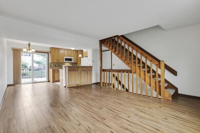 5062 Stoneybrook Blvd unit 3F, Hilliard, OH 43026 - photo 2