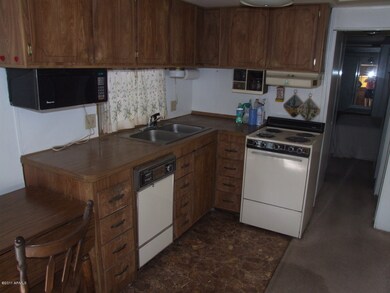 118 E. Barrel Cactus Lane