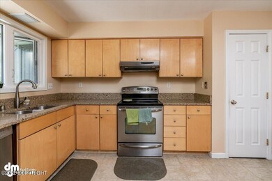 06-Kitchen_MAX2255