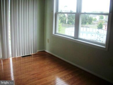 195 Wise Ave, Strasburg, VA 22657 - photo 4