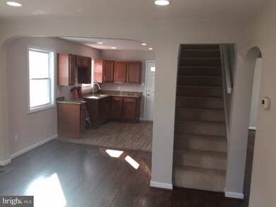 907 Larchmont Ave, Capitol Heights, MD 20743 - photo 4