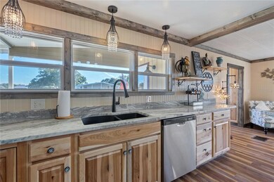 36749 Strand Dr, Zephyrhills, FL 33542 - photo 5