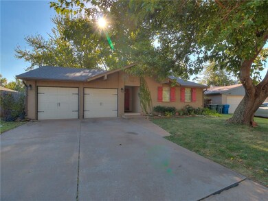 1004 Lapwing Rd, Edmond, OK 73003 - photo 4
