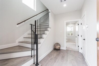 731 W 27th St unit D, Houston, TX 77008 - photo 3