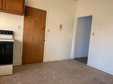 2402 Abbott Ave unit 1, Alamogordo, NM 88310 - photo 5