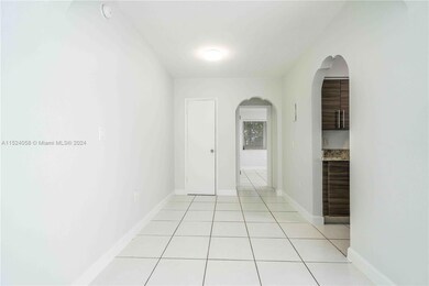 7829 Carlyle Ave unit 6, Miami Beach, FL 33141 - photo 7