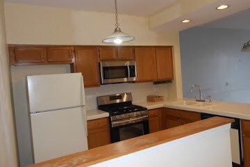 KItchen with Eating area and Newer Gas Stove and M