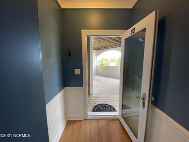 300 Lighthouse Ln