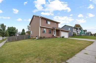 1807 E Lacona Ave, Des Moines, IA 50320 - photo 2