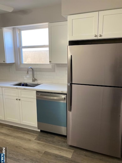 9 Enoch St, East Rutherford, NJ 07073 - photo 2