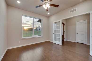 157 Chester Rd, Springtown, TX 76082 - photo 5