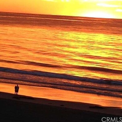 Sunset from the parking lot at Torrance Beach. A l