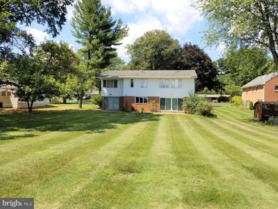 13225 Glendale Dr, Hagerstown, MD 21742 - photo 5