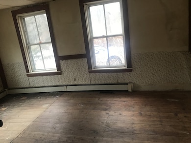 134 Quinapoxet St, Jefferson, MA 01522 - photo 6