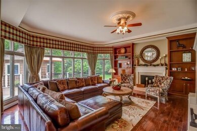 15627 Jillians Forest Way, Centreville, VA 20120 - photo 6
