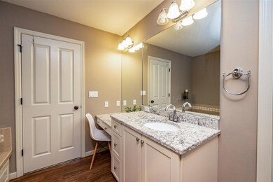 3422 Forest Valley Ct NE, Cedar Rapids, IA 52411 - photo 5