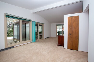 4025 Bluebird Ln, Rolling Meadows, IL 60008 - photo 3