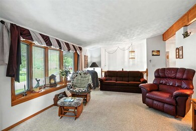 201 E Meadow Ln, Columbus Junction, IA 52738 - photo 3