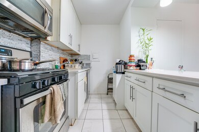 10 Huron Ave unit 4M, Jersey City, NJ 07306 - photo 2