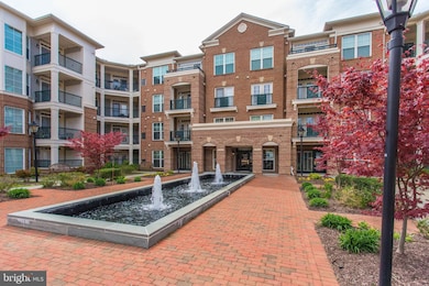 2903 Saintsbury Plaza unit 405, Fairfax, VA 22031 - photo 2