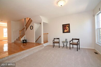 2537 James Monroe Cir, Herndon, VA 20171 - photo 3