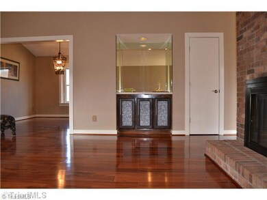 Living Room. bar area